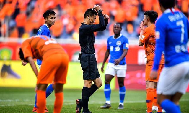 开运体育入口-包含罗马清晨强势反弹，志在中超名次提升，底气十足，训练强度明显提升的词条